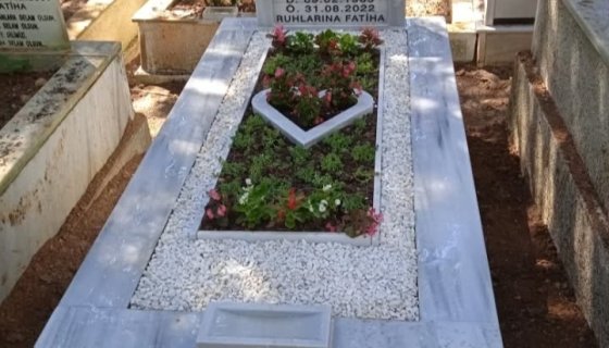 Üsküdar Çamlıca mezarlığı mezar bakım hizmetlerimiz 
